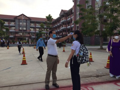 Đón học sinh đi học trở lại sau thời gian nghỉ phòng, chống dịch Covid-19