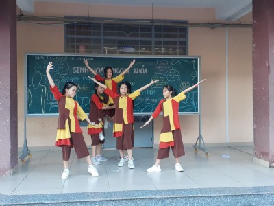 TUYÊN TRUYỀN VĂN HÓA ỨNG XỬ CHO HỌC SINH