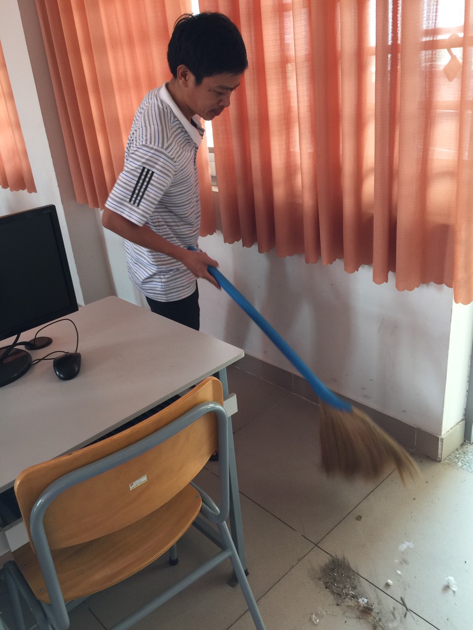 895cab0bb90a42541b1b