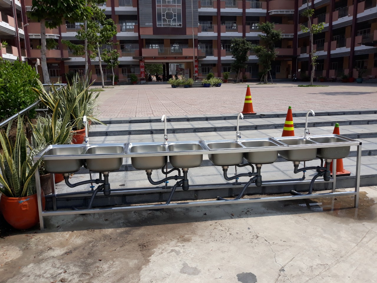 ec303af220d2da8c83c3 (1)