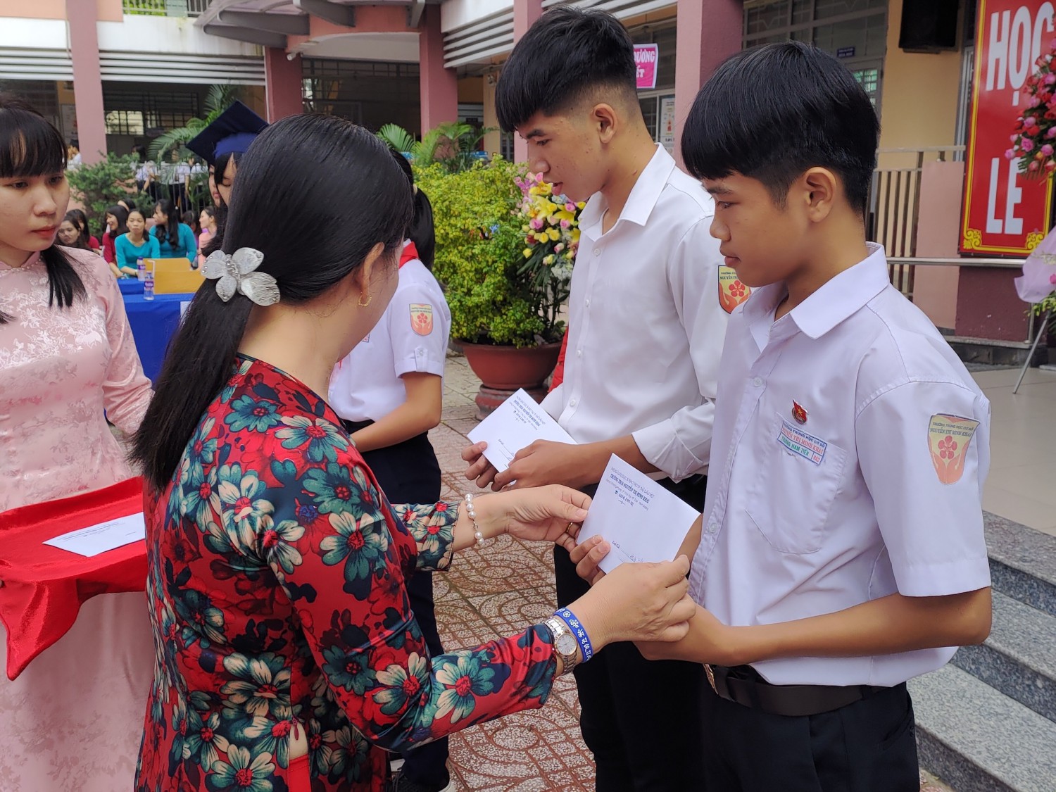 2534dc2f2ea4d3fa8ab5