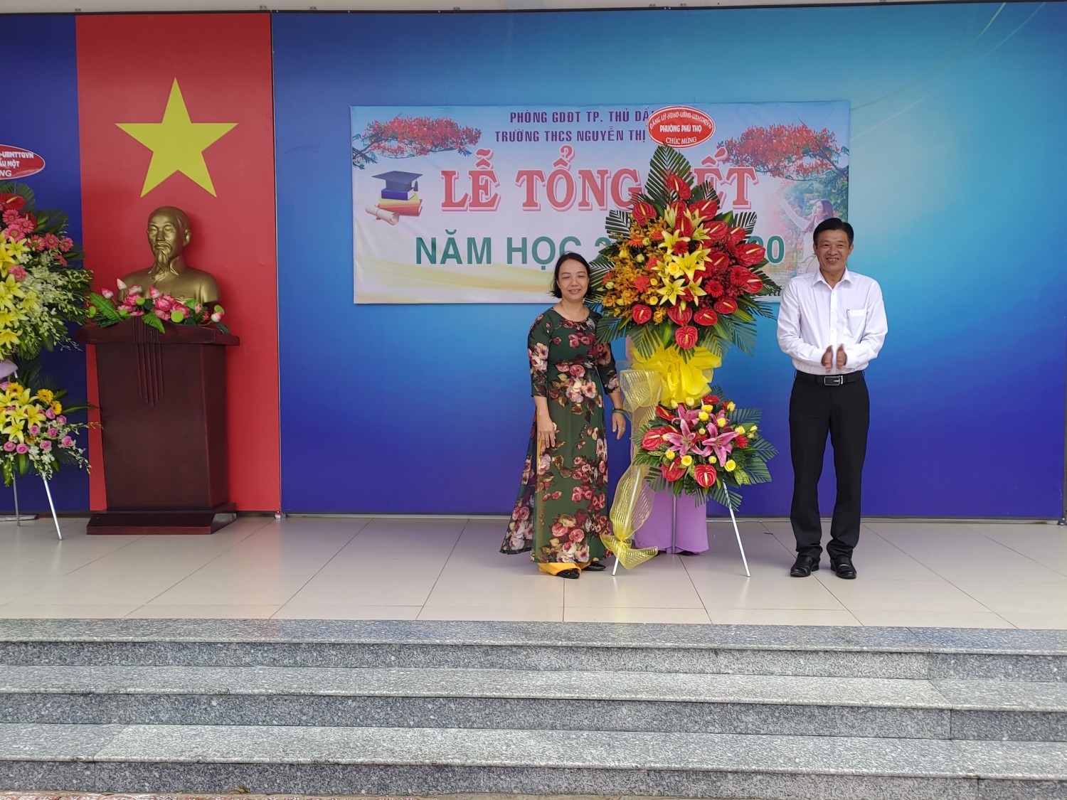 6127f68d0706fa58a317