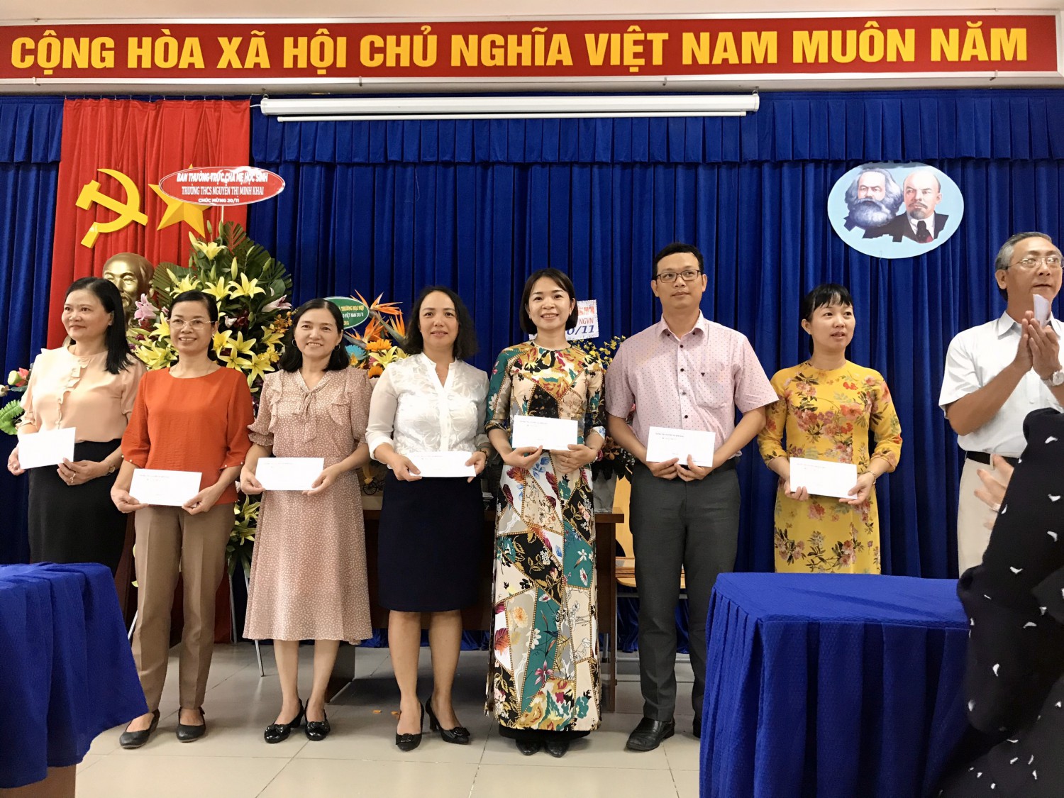 z2187951970916 a7e5c347d6a5a57a3e2d920d91506aab