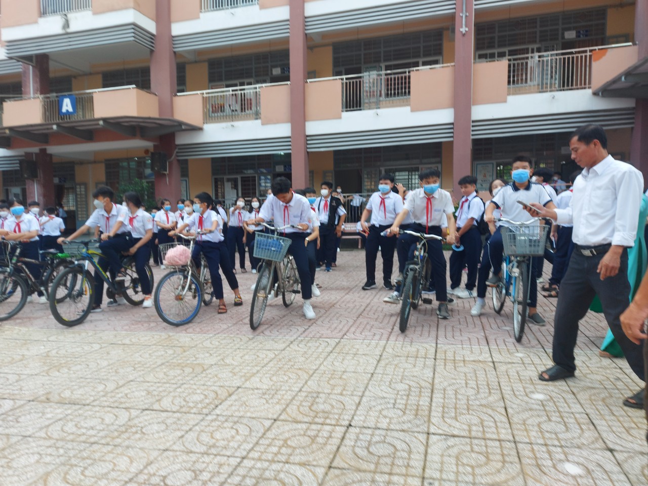 5c46a043c201065f5f1050