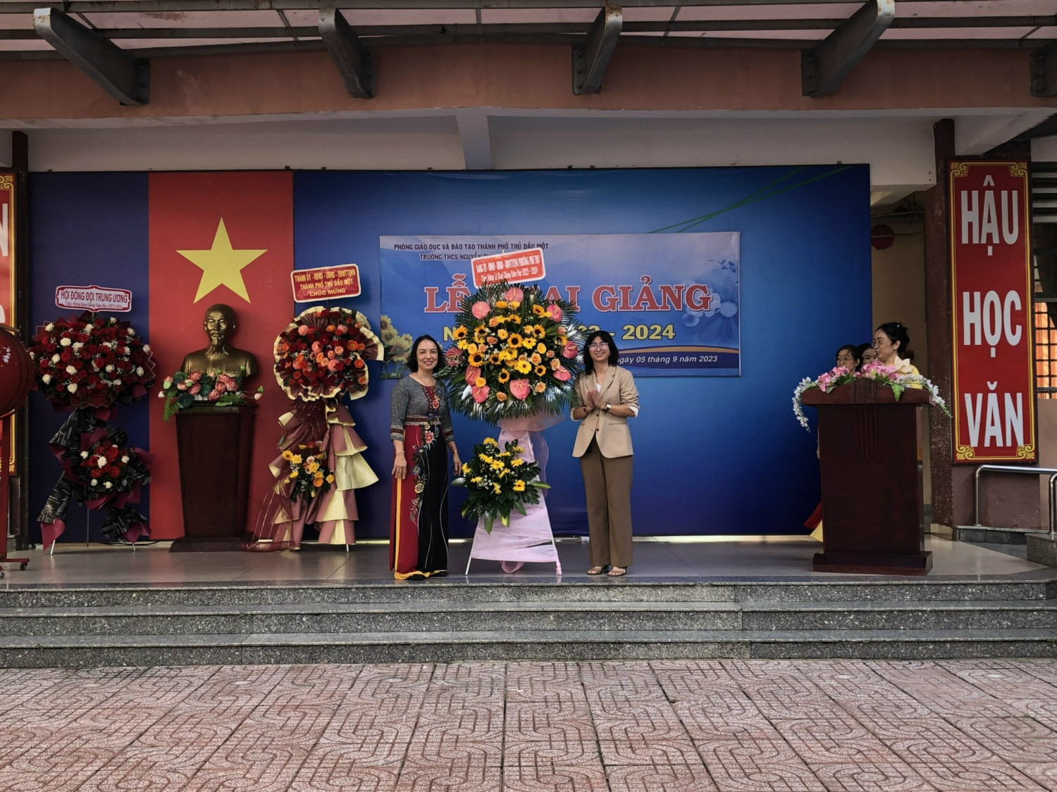 6a4273183261e73fbe7027 min